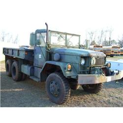 MILITARY 6X6 T/A FLATBED TRUCK