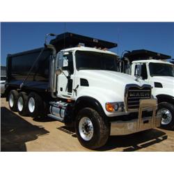 2007 MACK CV713 TRI-AXLE DUMP