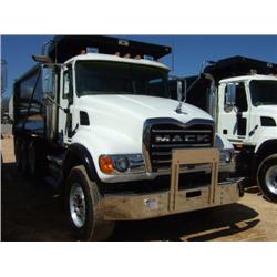 2007 MACK CV713 TRI-AXLE DUMP