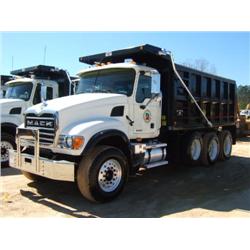 2007 MACK CV713 TRI-AXLE DUMP