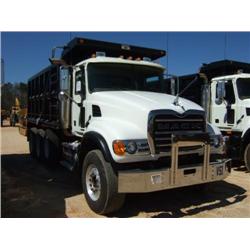 2007 MACK CV713 TRI-AXLE DUMP