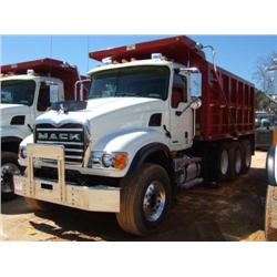 2007 MACK CV713 TRI-AXLE DUMP