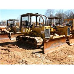 KOMATSU D31P-20 CRAWLER TRACTOR