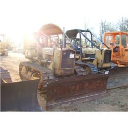 JOHN DEERE 450 CRAWLER TRACTOR