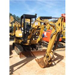 CAT 303CR MINI EXCAVATOR