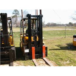 CAT V50D FORKLIFT