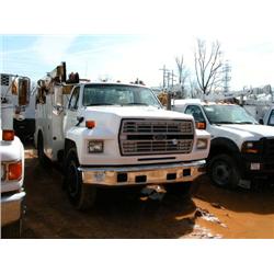 1994 FORD F700 SERVICE TRUCK