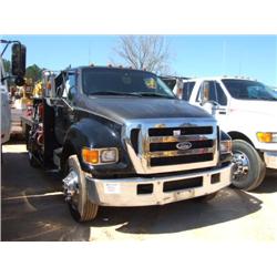 2000 FORD F650 CREW CAB FLATBED SERVICE TRUCK