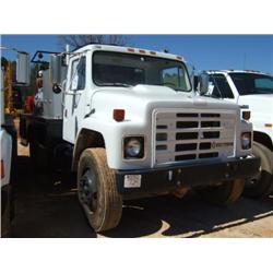 1986 INTERNATIONAL 1900 S/A LUBE TRUCK