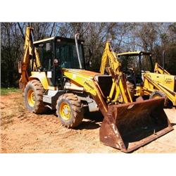FERMEC 860 LOADER BACKHOE