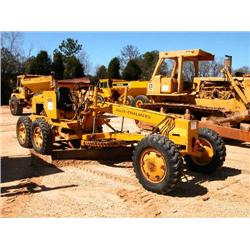 ALLIS CHALMERS M65 MOTOR GRADER