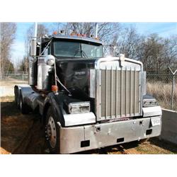 1994 KENWORTH W900L TRI-AXLE TRUCK TRACTOR