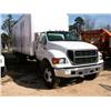 Image 1 : 2000 FORD F-650 VAN TRUCK