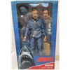 Image 2 : Jaws Movie 8'' HOOPER Amity Arrival Figure NECA New Sealed Cloth Outfit