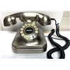 Image 1 : Vintage Inspired Telephone