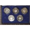 Image 2 : 5 COIN KENNEDY HALF DOLLAR PF SET IN BLUE CLAM