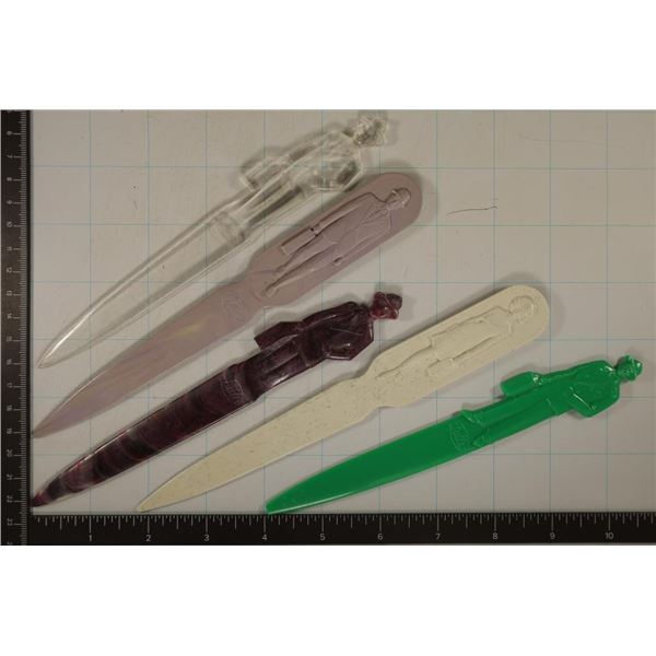 5-7.5" BAKELITE / PLASTIC FULLER BRUSH COMPANY