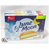 Image 1 : 3 NEW BOXES OF VACHON LUNE 1/2 MOON VANILLA CAKES