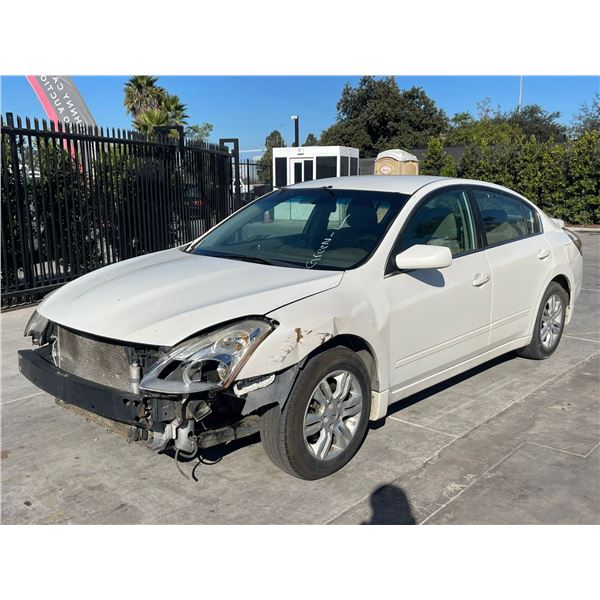 NISS ALTIMA 2011 SALV/T