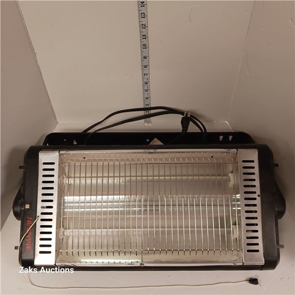 Estate Lot - Portable Heater, Silicone Ice Cube Trays, Vtg Tupperware +