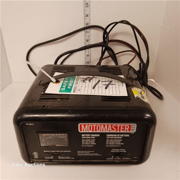 Motomaster Battery Charger with Engine Start - Untested