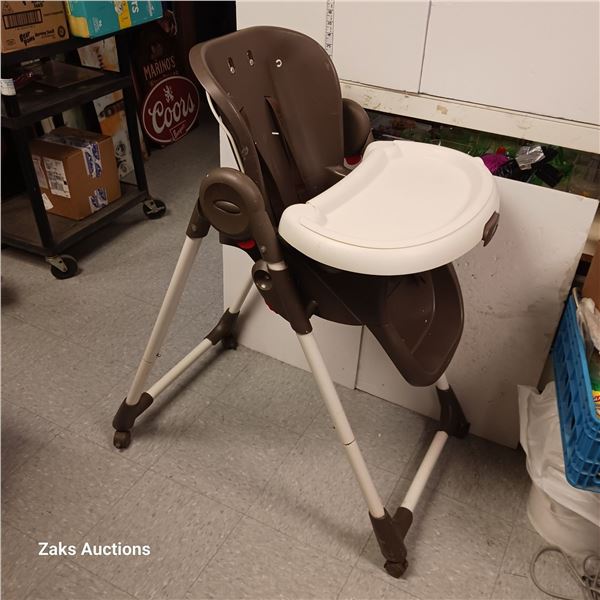 Graco Baby High Chair with Wheels