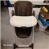 Image 2 : Graco Baby High Chair with Wheels