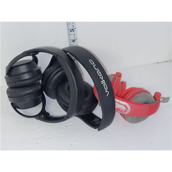 Lot of 3 Headphones
