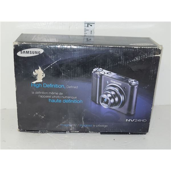Samsung Camera NV24HD with Box and Accessorires