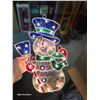 Image 4 : Lot of 2 Light Up Window Christmas Decor