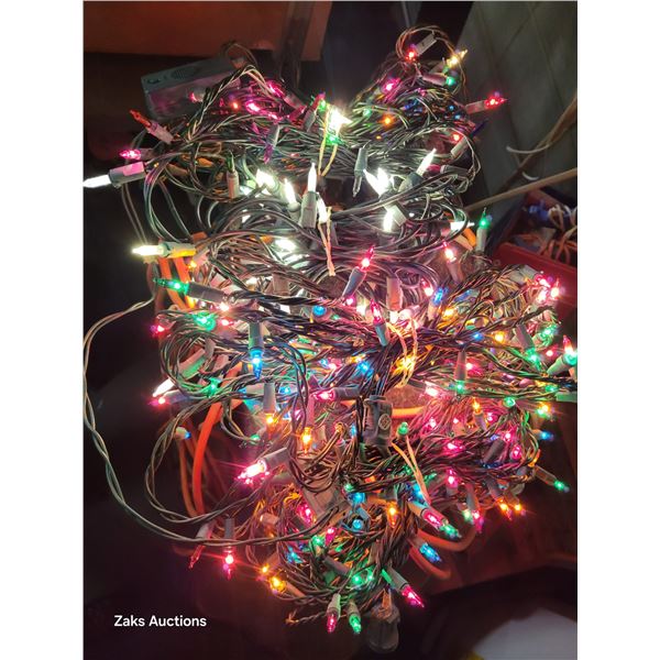 Lot of Chirstmas Mini Lights + Timer & Power Bar (one is musical) - Tested