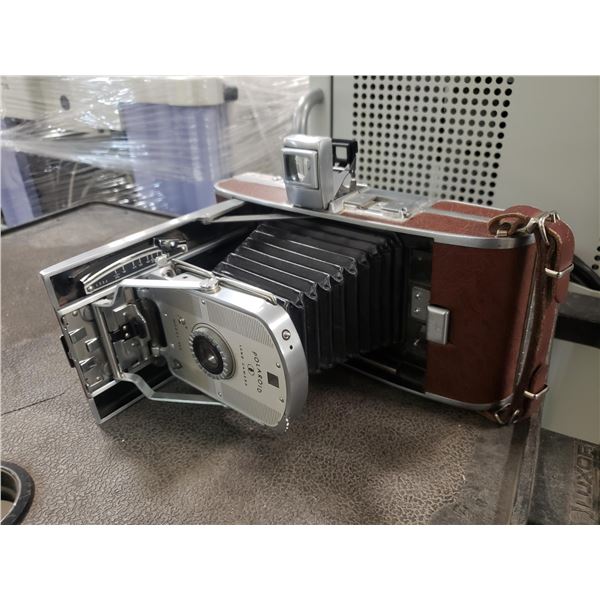 Polaroid Land Camera