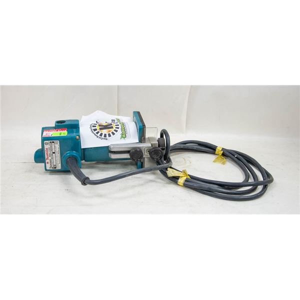 MAKITA 3700B TRIMMER TOOL