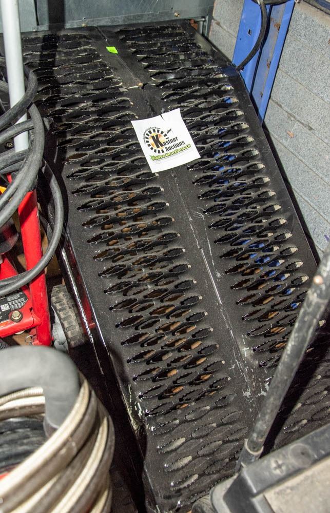 PAIR OF HD VEHICLE MAINTENANCE RAMPS