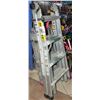 Image 1 : FEATHERLITE 11FT PORTABLE LADDER