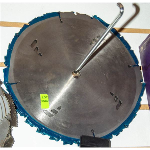 LOT OF MISC SAW BLADES