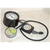 Image 1 : LOT OF ASSORTED PRESSURE GAUGES