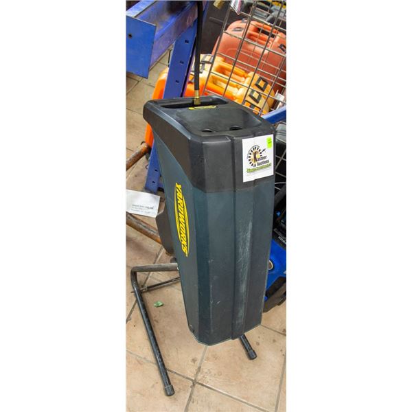 YARDWORKS ELECTRIC GARDEN SHREDDER