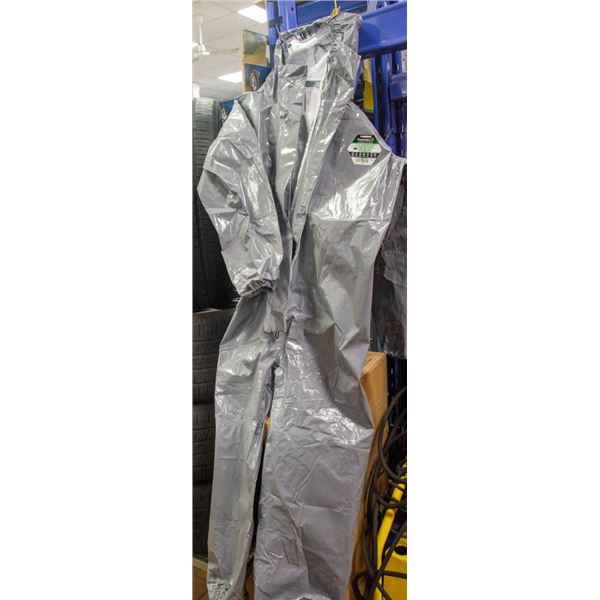 LAKELAND CHEM MAX 3 PROTECTIVE CLOTHING