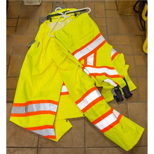 LOT OF THREE PAIRS OF SCOTCHLITE REFLECTIVE PANTS