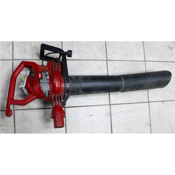 TORO ELECTRIC RAKE AND VAC SYSTEM