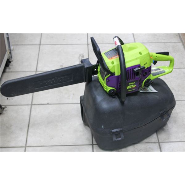 POULAN WILD THING 18" 40CC GAS CHAINSAW IN