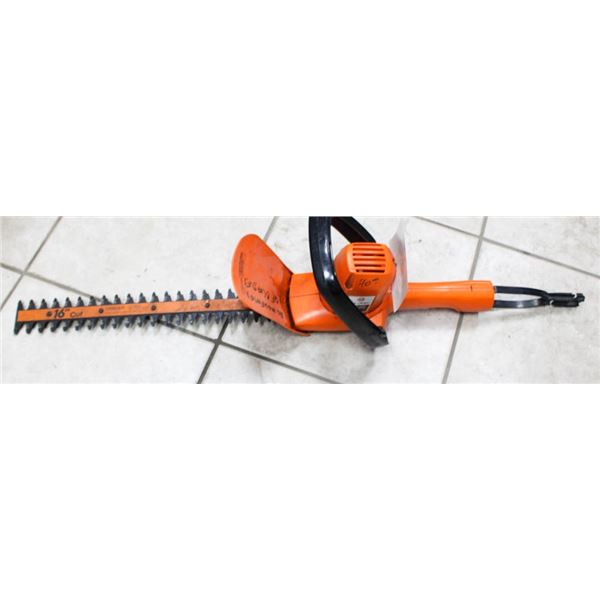 BLACK AND DECKER ELECTRIC POWER HEDGE TRIMMER