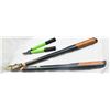 Image 1 : LOT OF 2 GARDEN SNIP HAND TOOLS