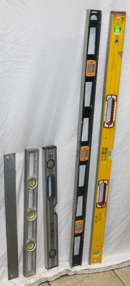 LOT OF 4 ASSORTED CONTRACTORS LEVELS & RULER