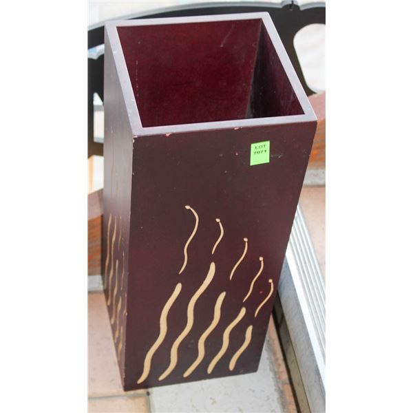 WOODEN CARVED DECORATIVE VASE