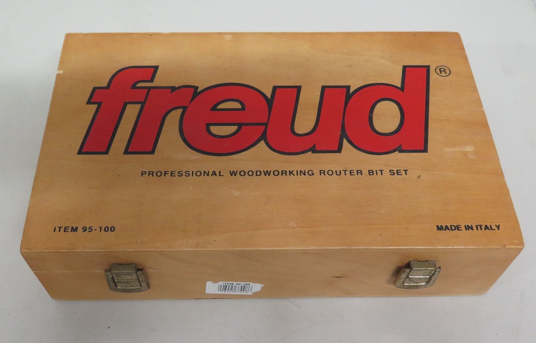 Freud 95-100 Professional Woodworking Router Bit Set in Wooden Case