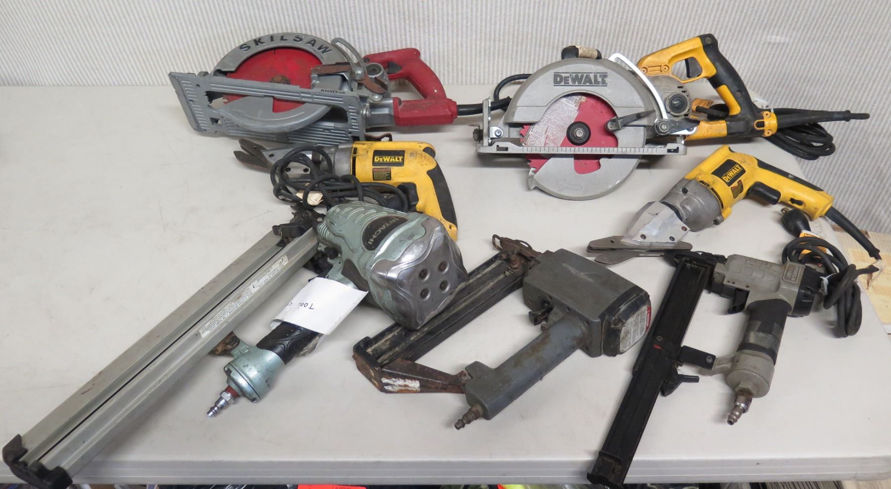 Multiple Used Power Tools: Skilsaw & DeWalt Circular Saws, Hitachi ...