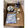 Image 1 : Delft and other pottery
