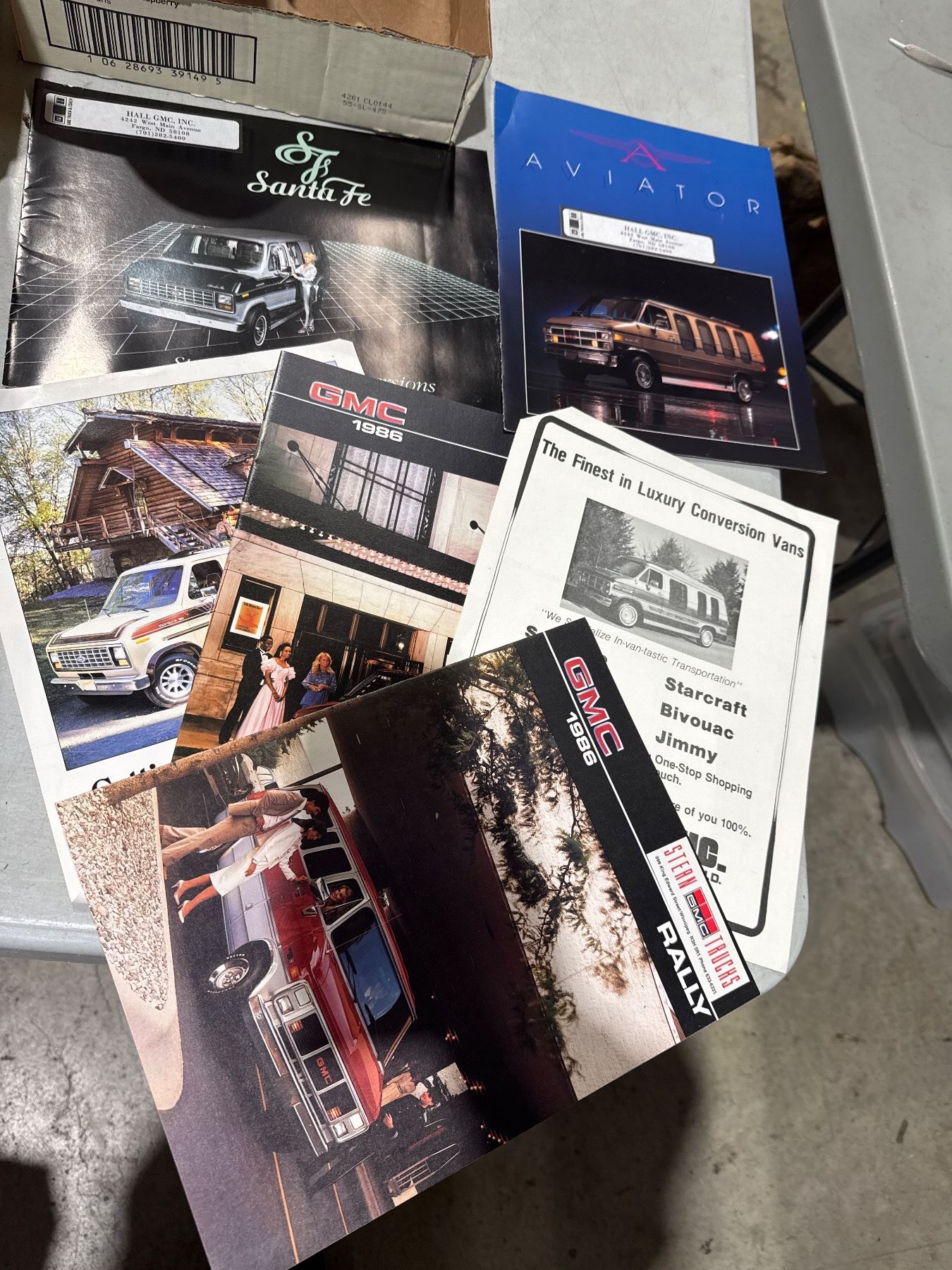 GMC advertising brochures